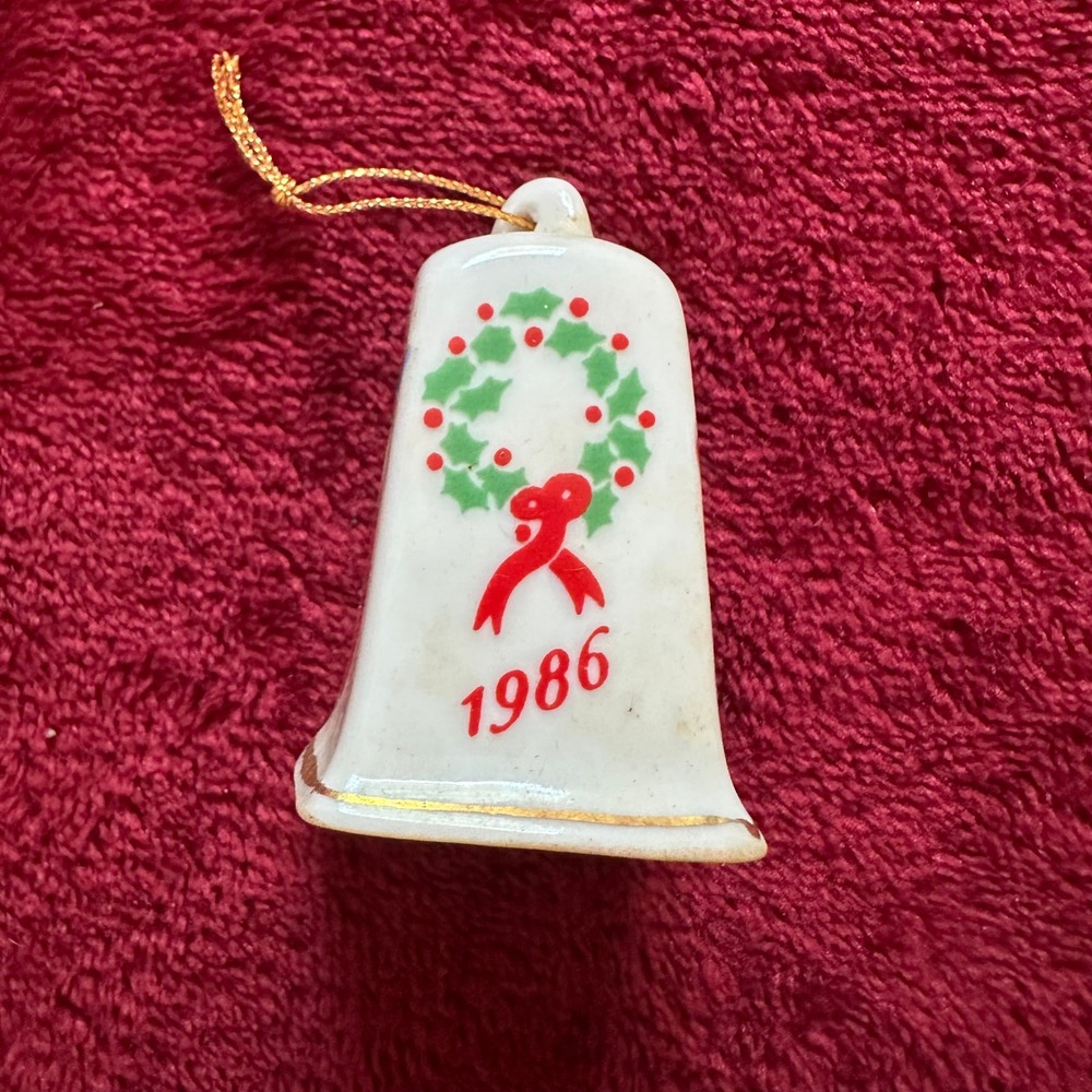 Vintage Lillian Vernon 1986 Porcelain Christmas Bell Ornament Wreath Tree Bear